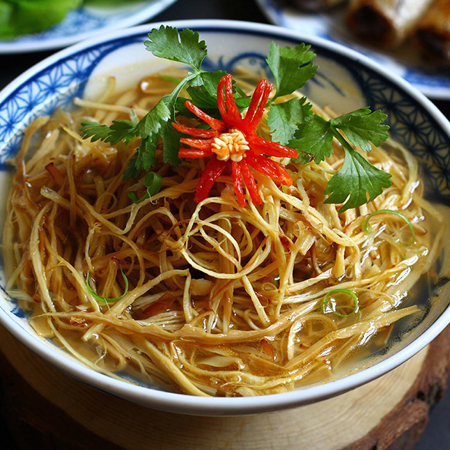 canh măng mực bát tràng